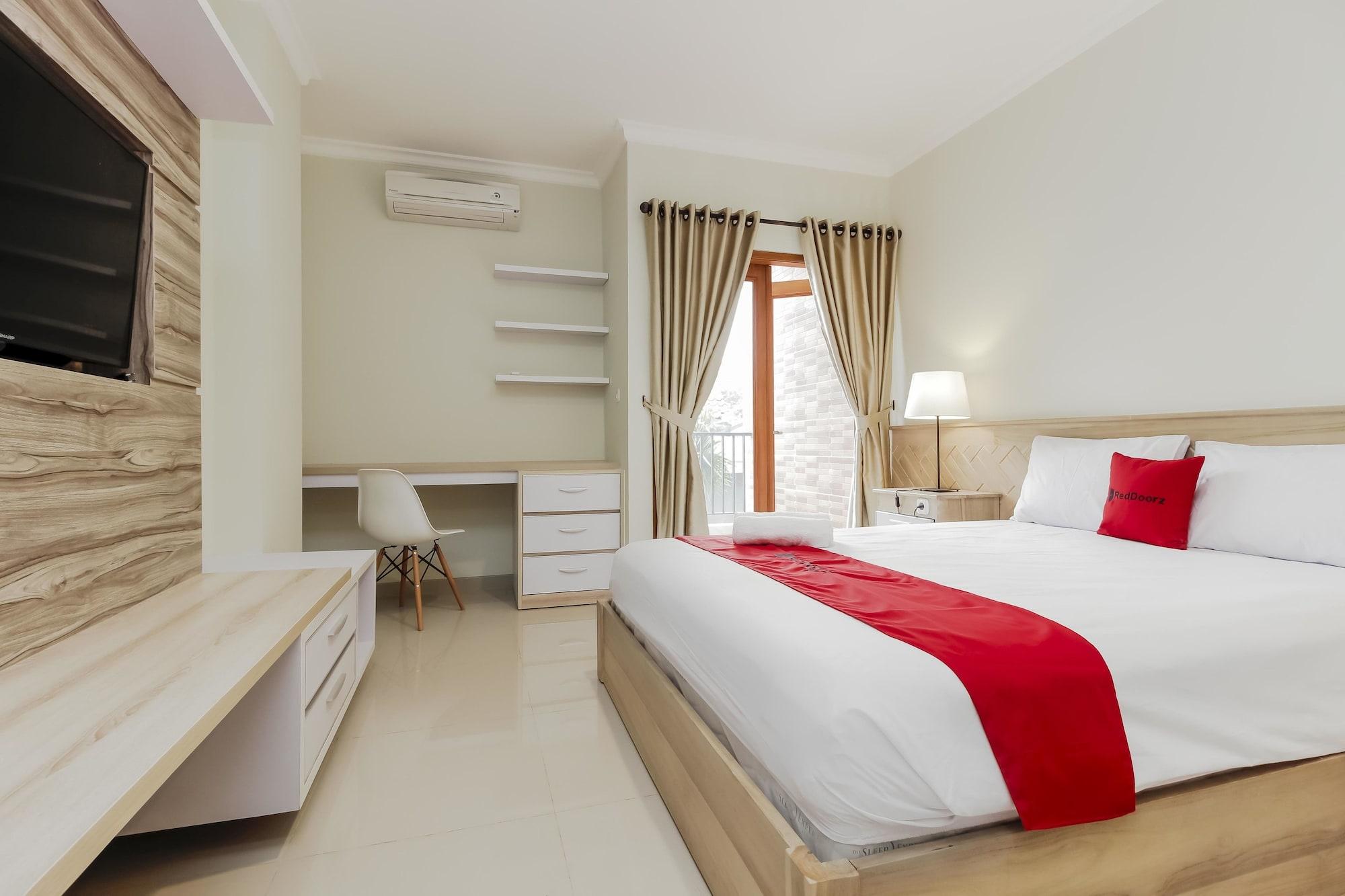 Reddoorz Premium Near Ragunan Zoo 2 Jakarta Exterior photo
