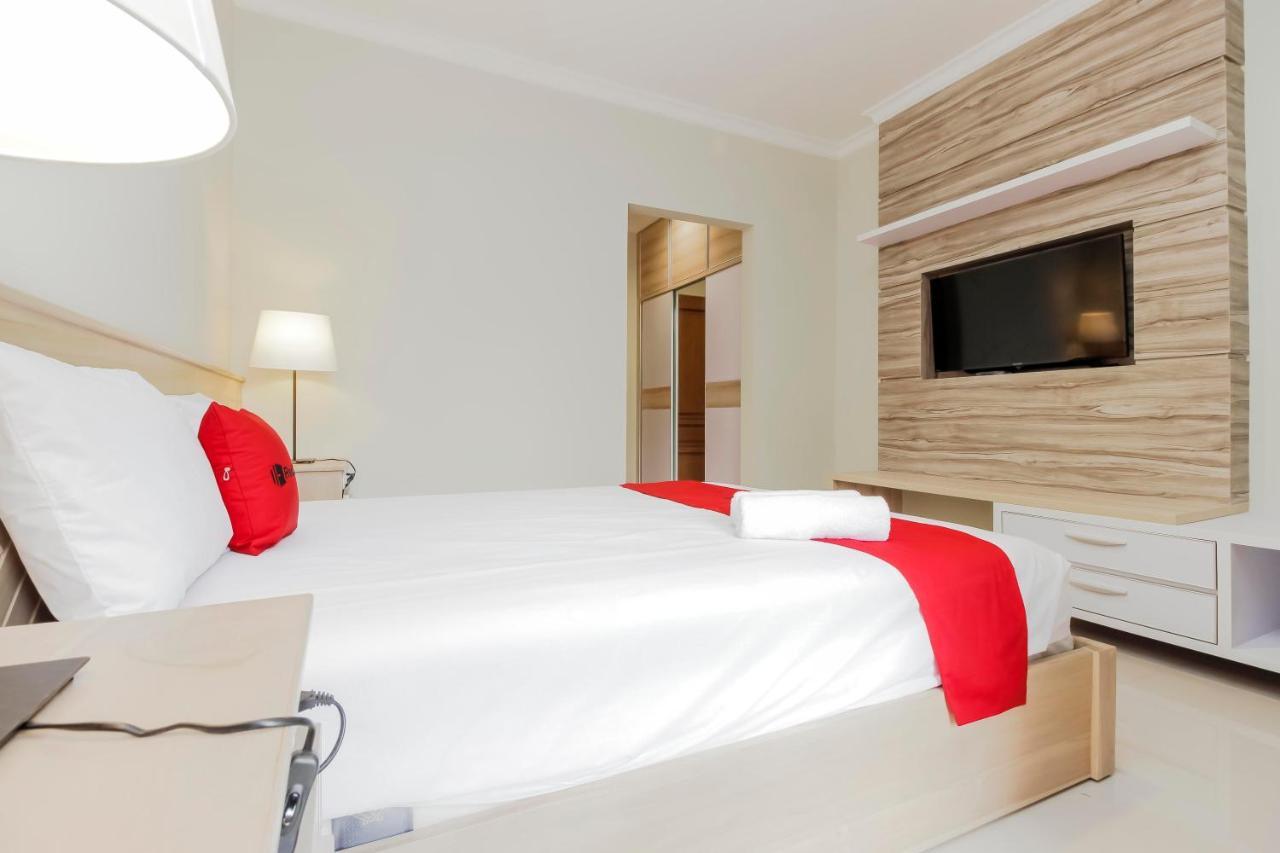 Reddoorz Premium Near Ragunan Zoo 2 Jakarta Exterior photo