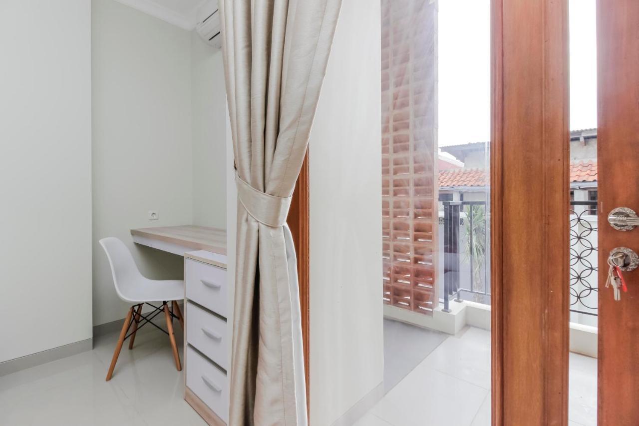 Reddoorz Premium Near Ragunan Zoo 2 Jakarta Exterior photo